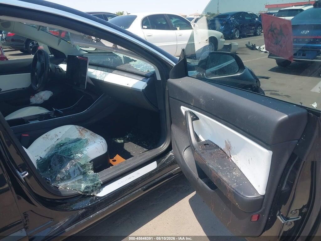 5YJ3E1EA5JF166233 2018 TESLA MODEL 3 photo no. 5