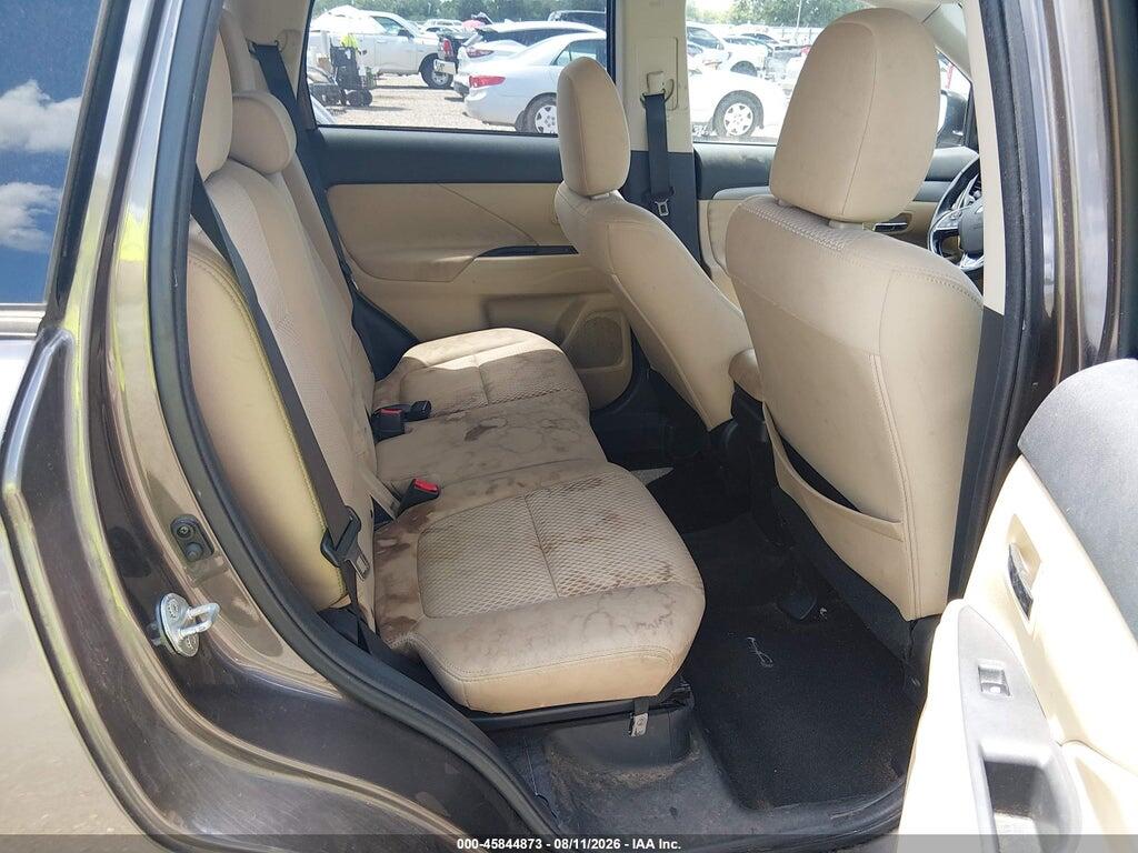 JA4AD3A31JZ013981 2018 MITSUBISHI OUTLANDER photo no. 8