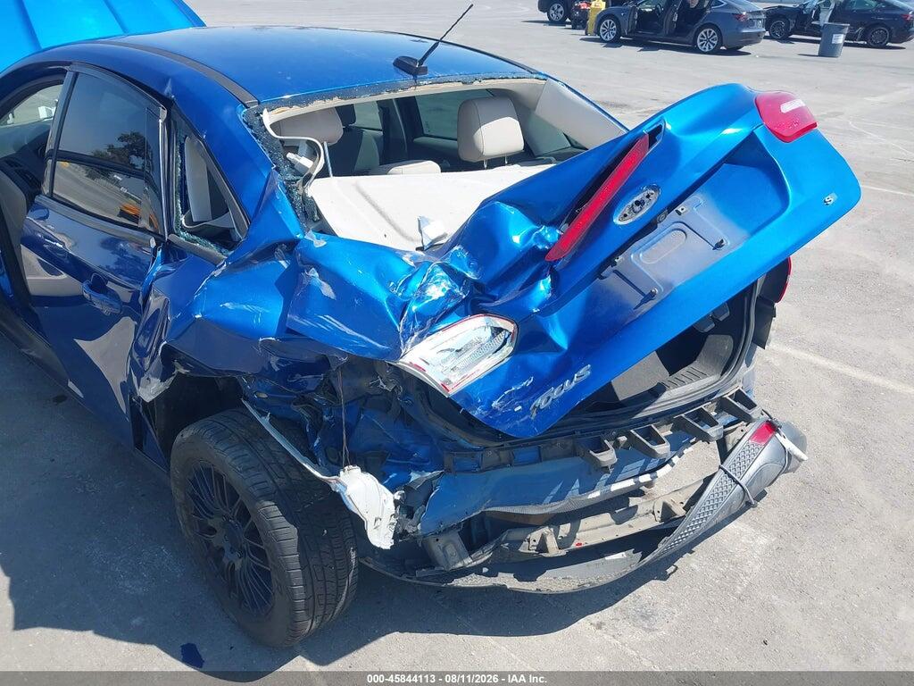 1FADP3F25JL231876 2018 FORD FOCUS photo no. 6