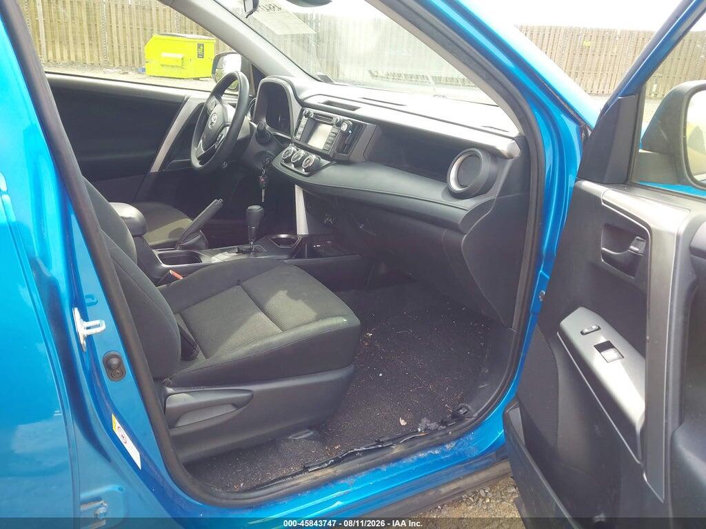 JTMBFREV6JD255567 2018 TOYOTA RAV4 photo no. 5