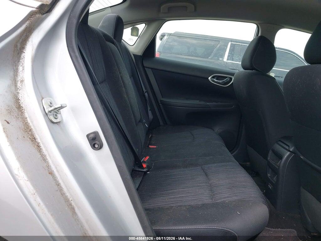 3N1AB7AP1JY226626 2018 NISSAN SENTRA photo no. 8