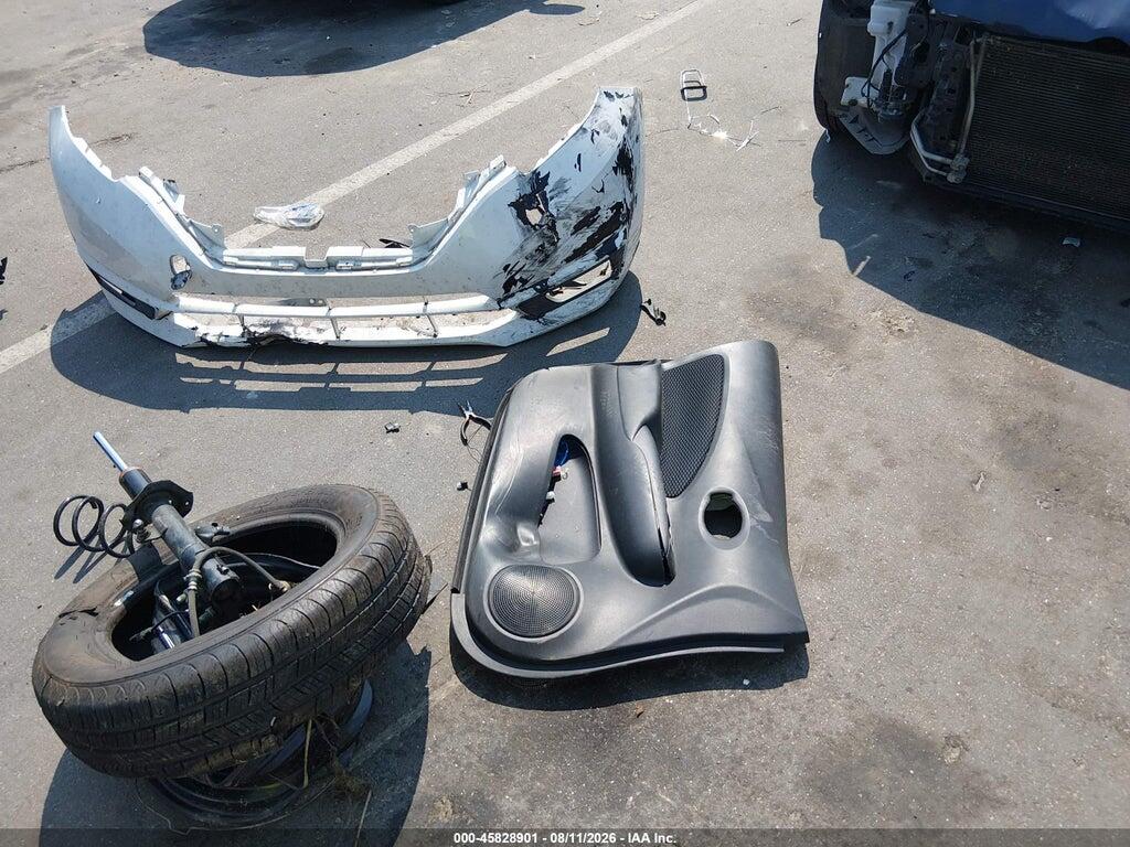 3N1CE2CP2JL355732 2018 NISSAN VERSA NOTE photo no. 11