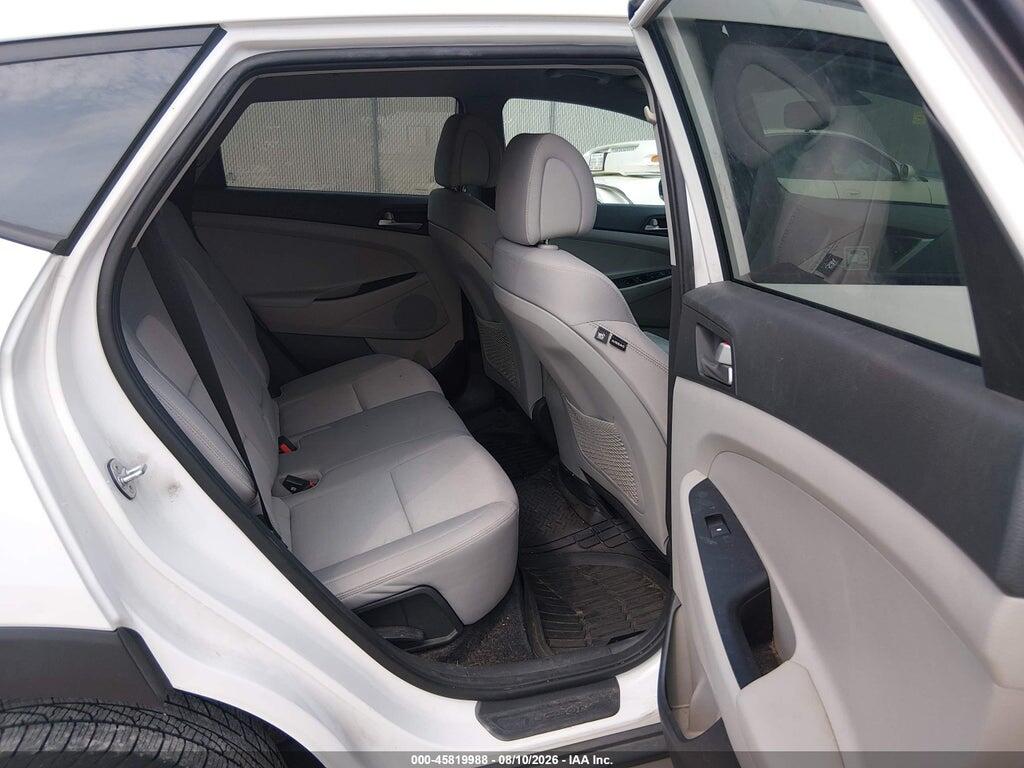 KM8J3CA45JU836407 2018 HYUNDAI TUCSON photo no. 8