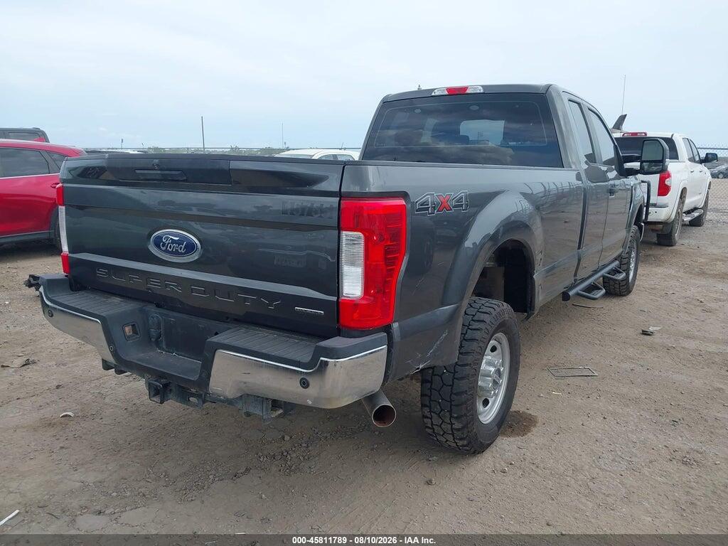 1FT7X2B61JEC81785 2018 FORD F-250 photo no. 4