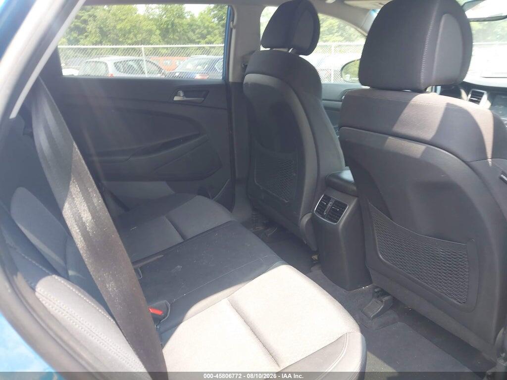 KM8J3CA2XJU646746 2018 HYUNDAI TUCSON photo no. 8