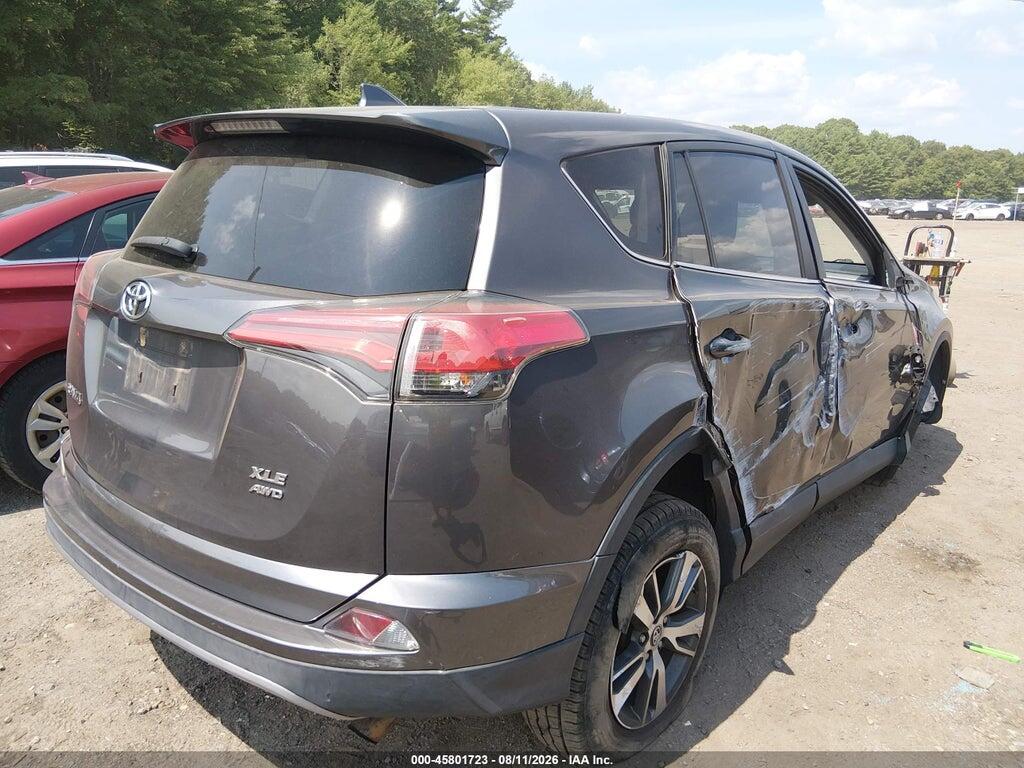 2T3RFREV0JW790198 2018 TOYOTA RAV4 photo no. 4