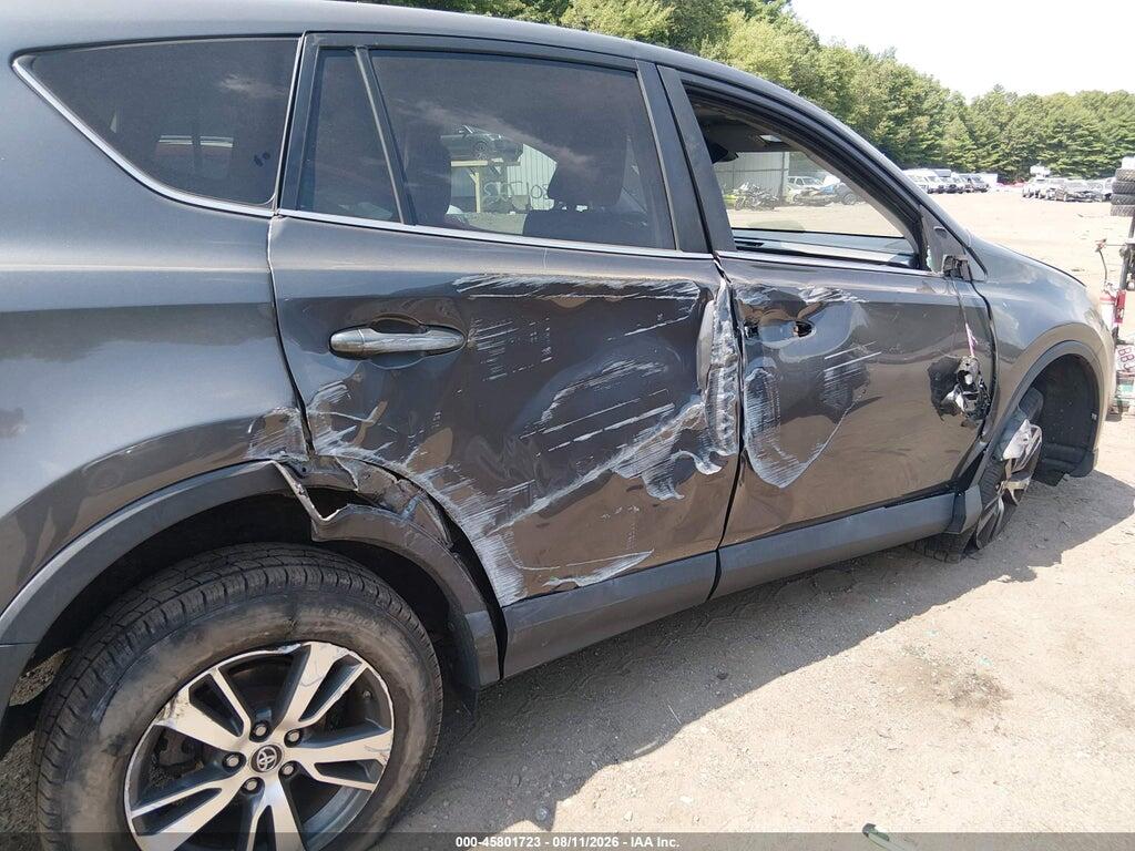 2T3RFREV0JW790198 2018 TOYOTA RAV4 photo no. 6