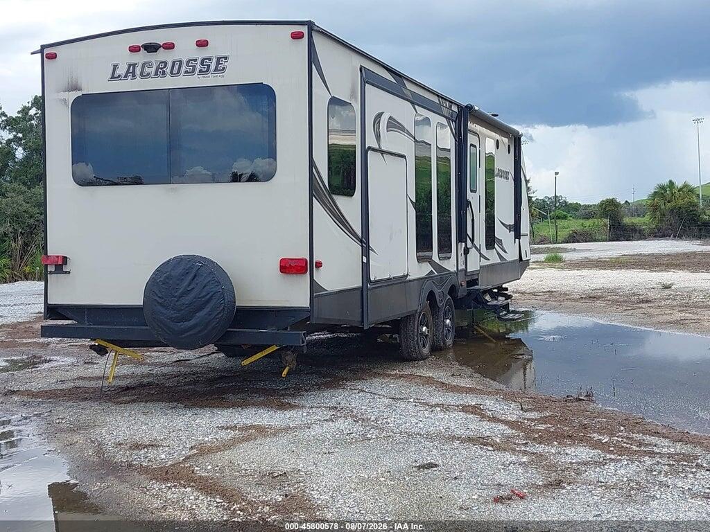 5ZT2LCYB3JB009707 2018 LACROSSE LUXURY LITE photo no. 4