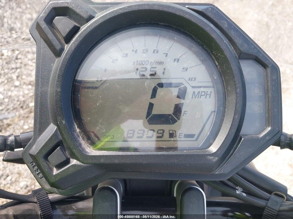 RKRSEB1Y3JA002467 2018 YAMAHA YW125 photo no. 7