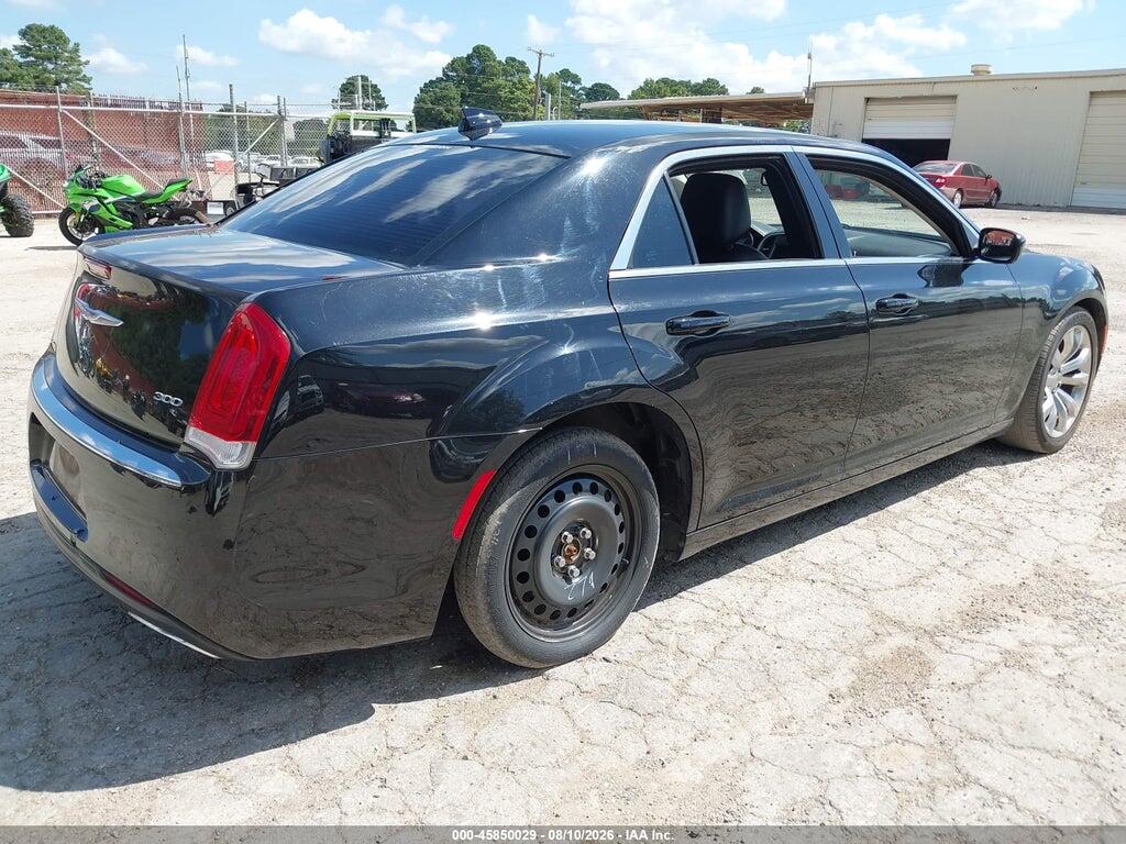 2C3CCAAG4KH728834 2019 CHRYSLER 300 photo no. 4