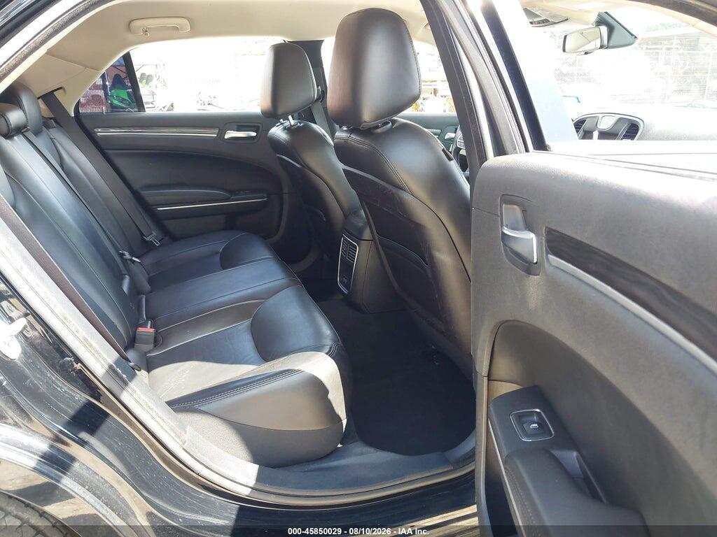 2C3CCAAG4KH728834 2019 CHRYSLER 300 photo no. 8