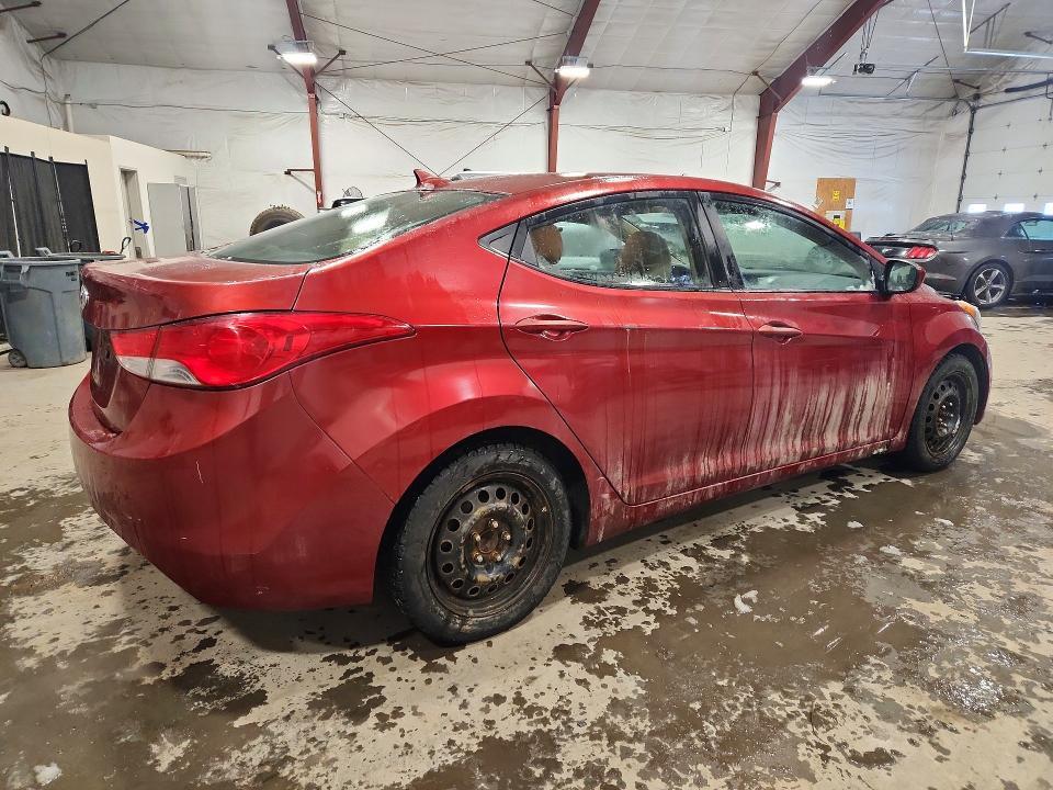 2013 HYUNDAI ELANTRA GLS — Фото 3 из 12