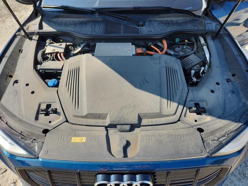2021 AUDI E-TRON PREMIUM — Фото 12 из 14