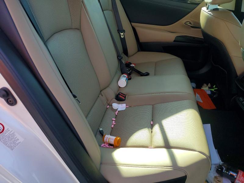 58ABZ1B14KU002635 2019 LEXUS ES photo no. 10