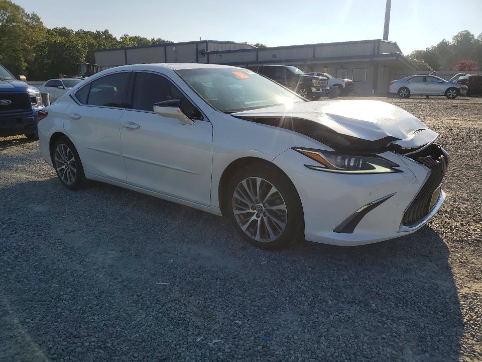 58ABZ1B14KU002635 2019 LEXUS ES photo no. 4