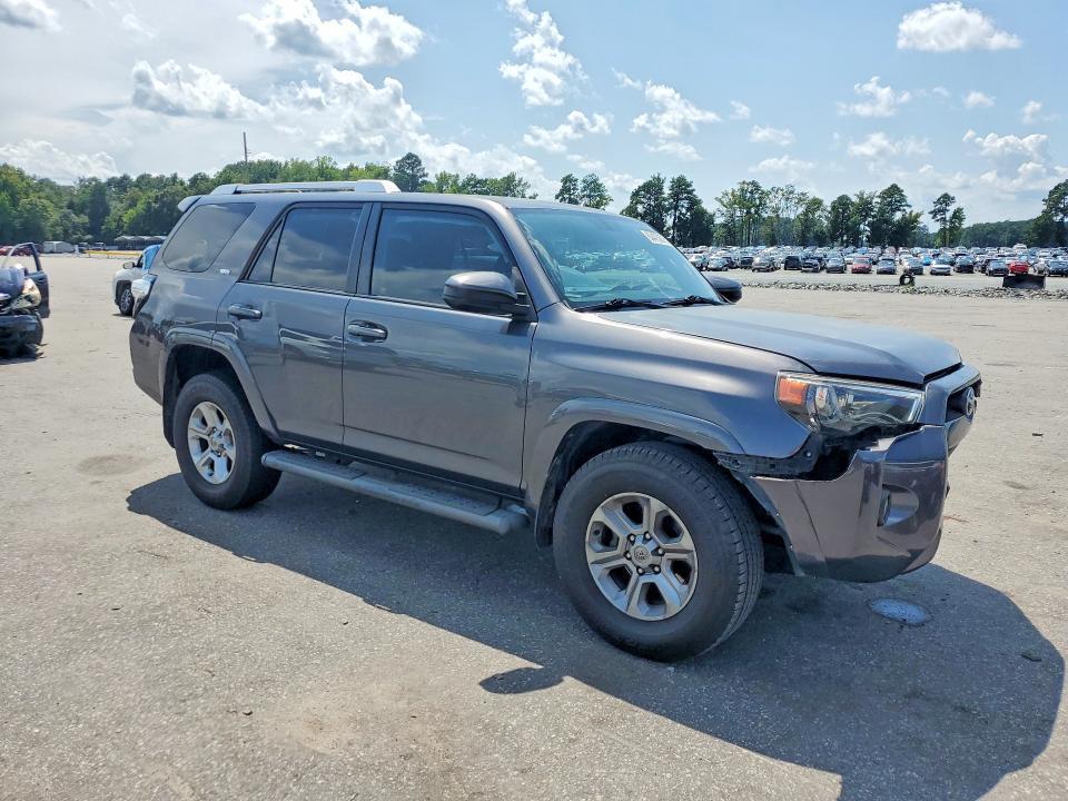 2015 TOYOTA 4RUNNER SR5 — Фото 4 из 13