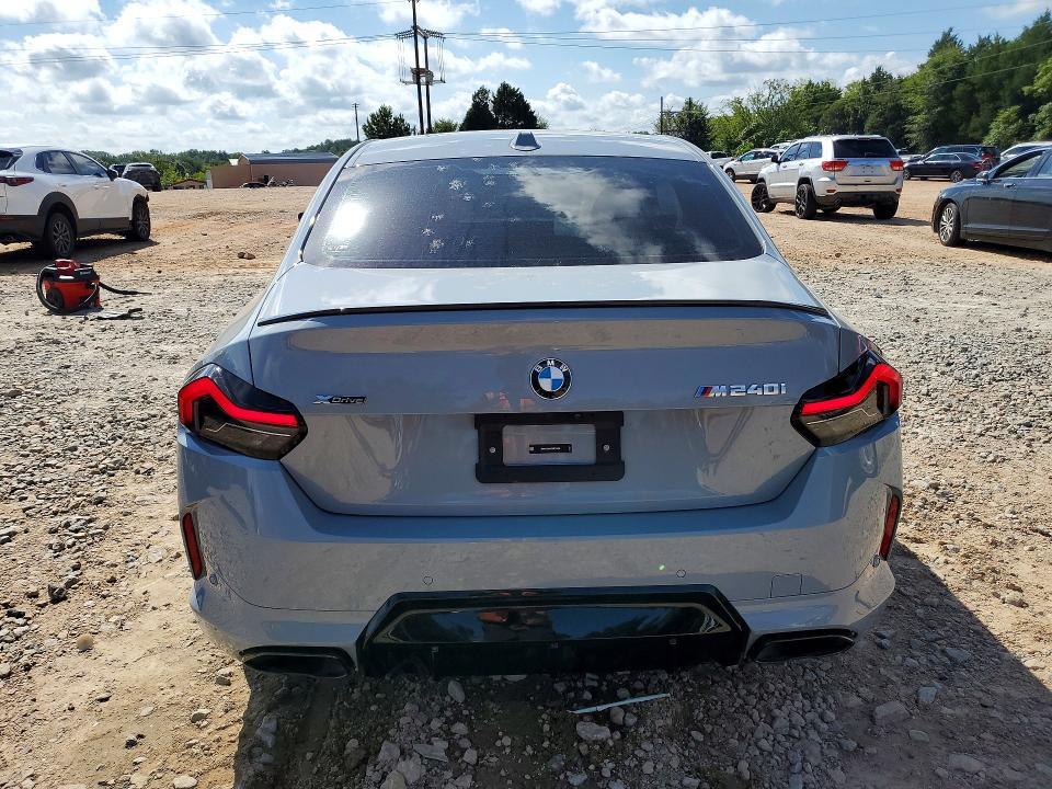 2025 BMW M240XI — Фото 6 из 12
