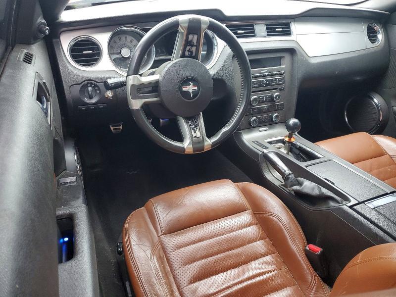 2010 FORD MUSTANG GT — Фото 8 из 12