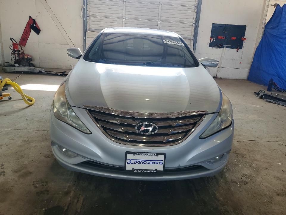 2011 HYUNDAI SONATA LIMITED 2.0T — Фото 5 из 12