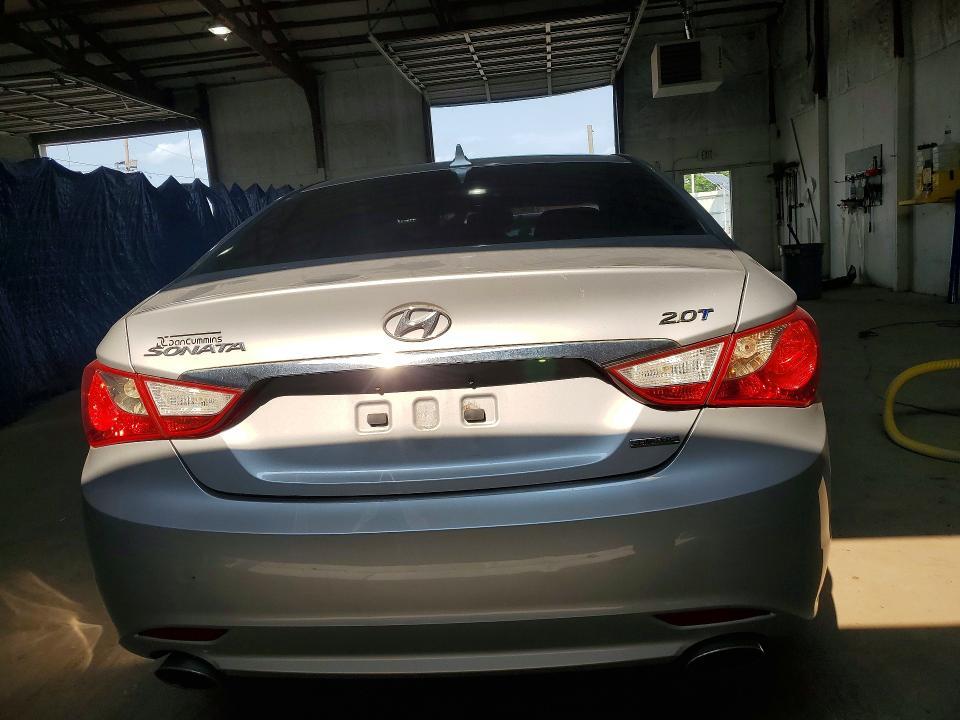 2011 HYUNDAI SONATA LIMITED 2.0T — Фото 6 из 12