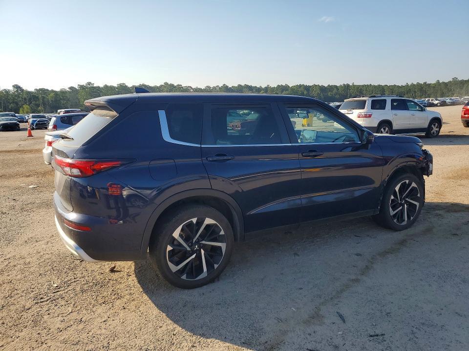 2023 MITSUBISHI OUTLANDER SE — Фото 3 из 14