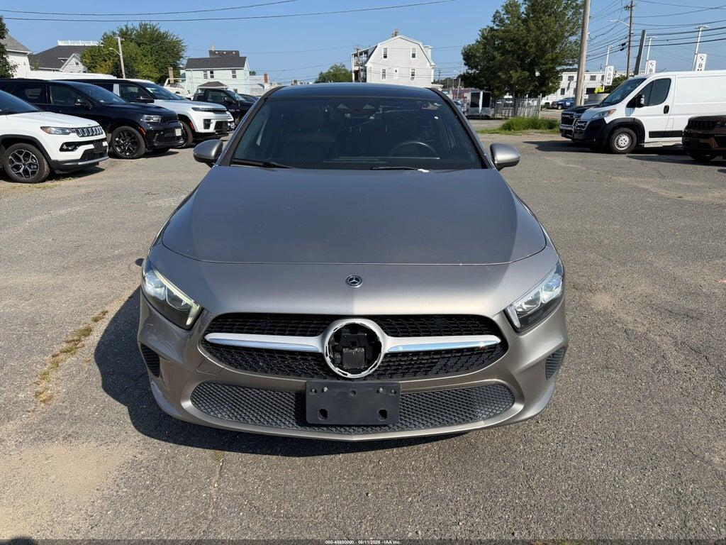 WDD3G4FB0KW024667 2019 MERCEDES-BENZ A 220 photo no. 10