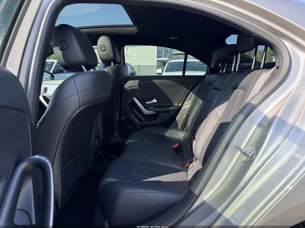 WDD3G4FB0KW024667 2019 MERCEDES-BENZ A 220 photo no. 7