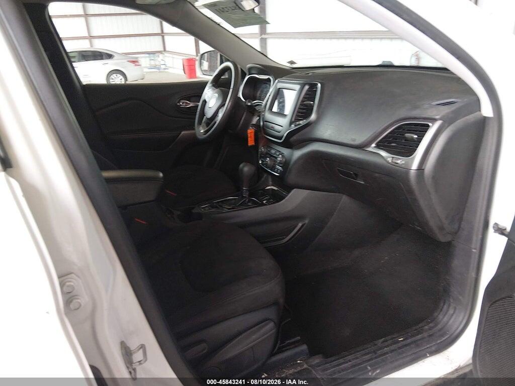 1C4PJLCB9KD439123 2019 JEEP CHEROKEE photo no. 5