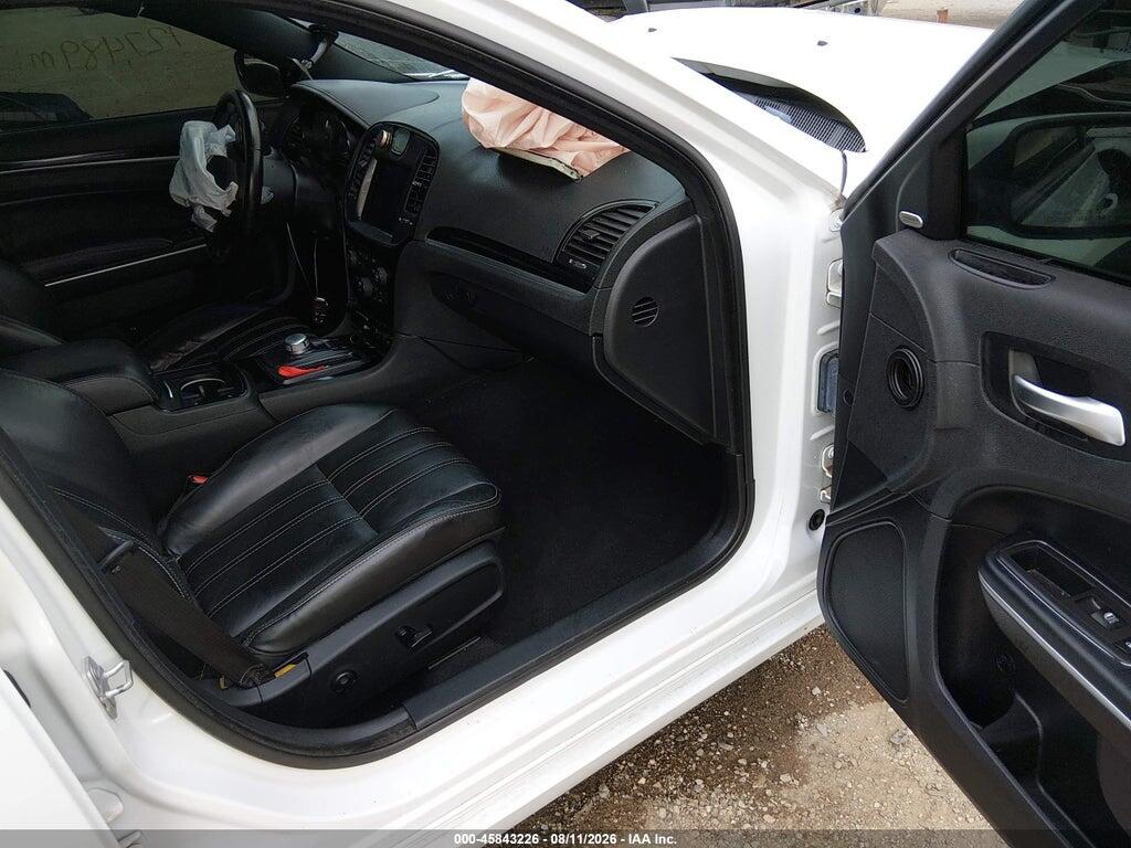 2C3CCABG2KH628732 2019 CHRYSLER 300 photo no. 5