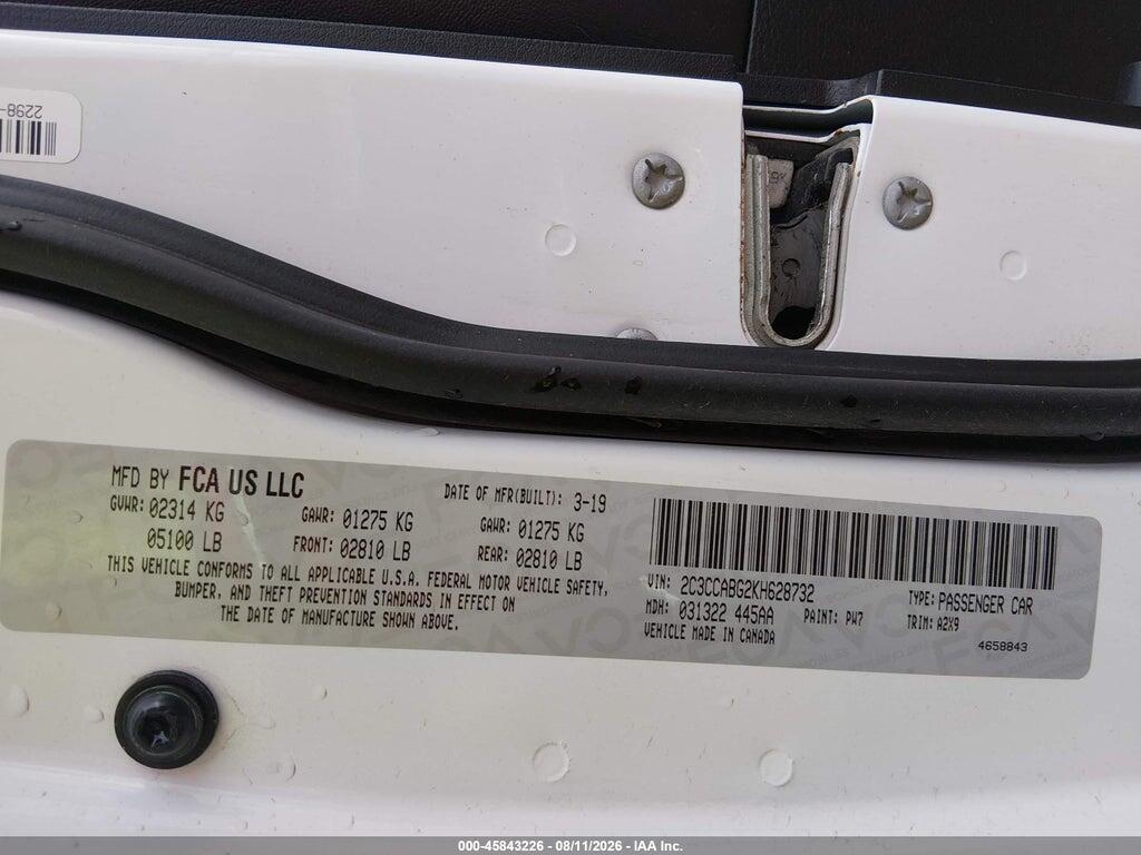 2C3CCABG2KH628732 2019 CHRYSLER 300 photo no. 9