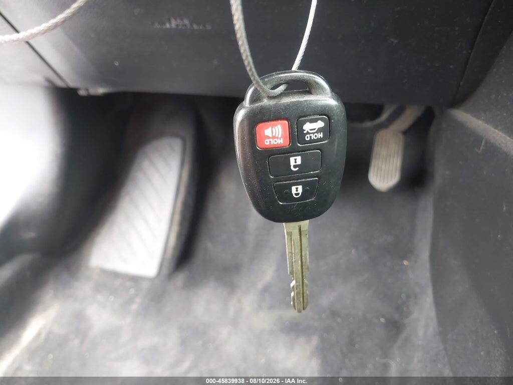 5YFBURHE2KP896263 2019 TOYOTA COROLLA photo no. 11