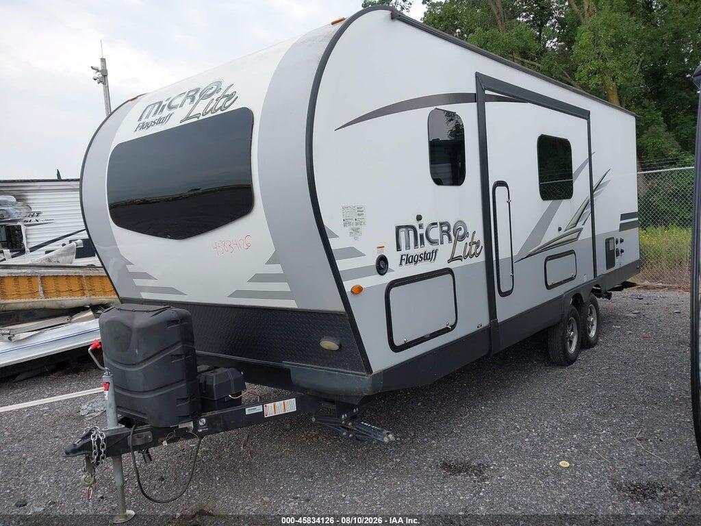 4X4TFLA2XKD429522 2019 FOREST RIVER FLAGSTAFF MICRO LITE photo no. 2