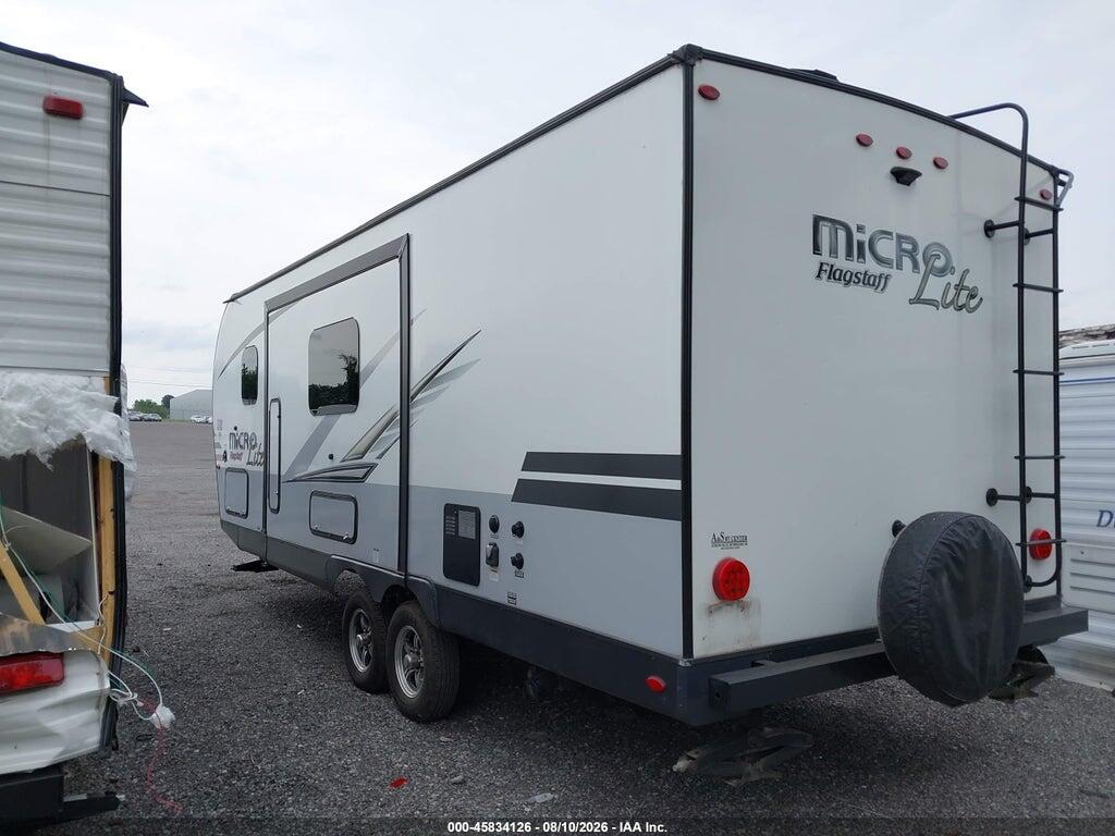 4X4TFLA2XKD429522 2019 FOREST RIVER FLAGSTAFF MICRO LITE photo no. 3