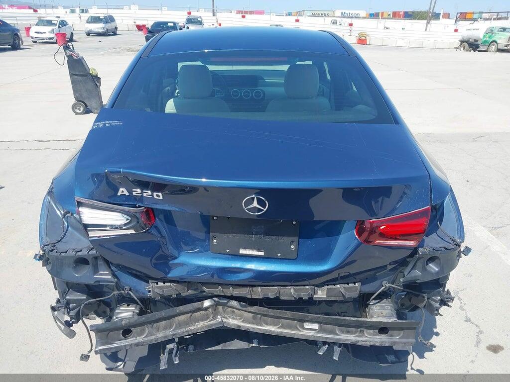WDD3G4EB5KW027324 2019 MERCEDES-BENZ A 220 photo no. 6