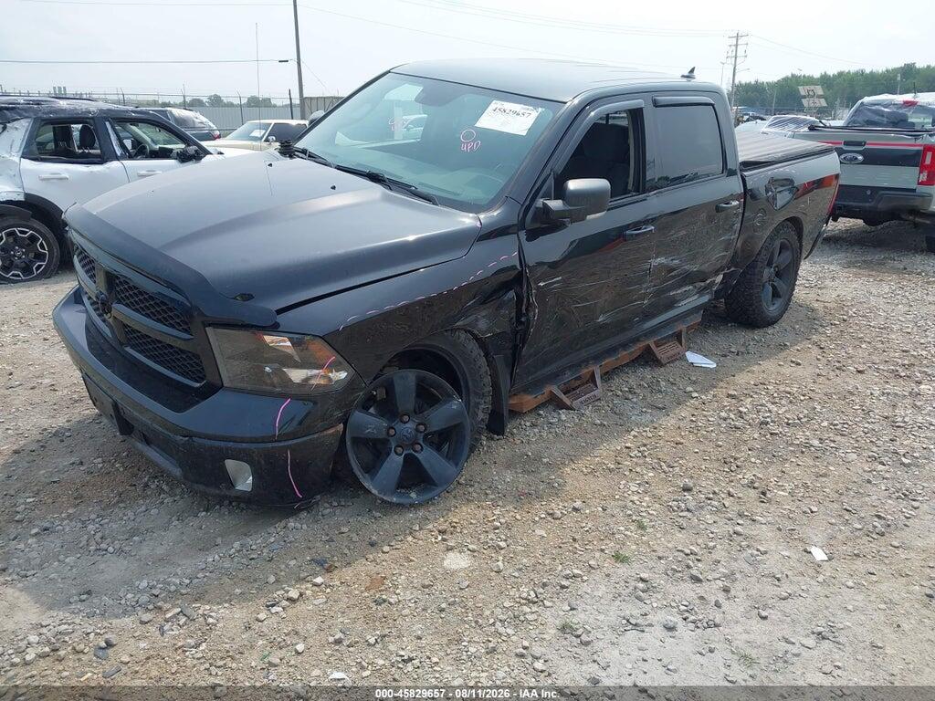 1C6RR7LT9KS559718 2019 RAM 1500 CLASSIC photo no. 2