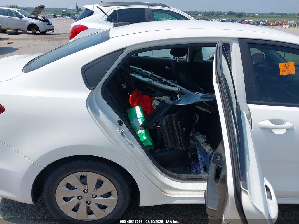 3KPA24AB4KE188490 2019 KIA RIO photo no. 8