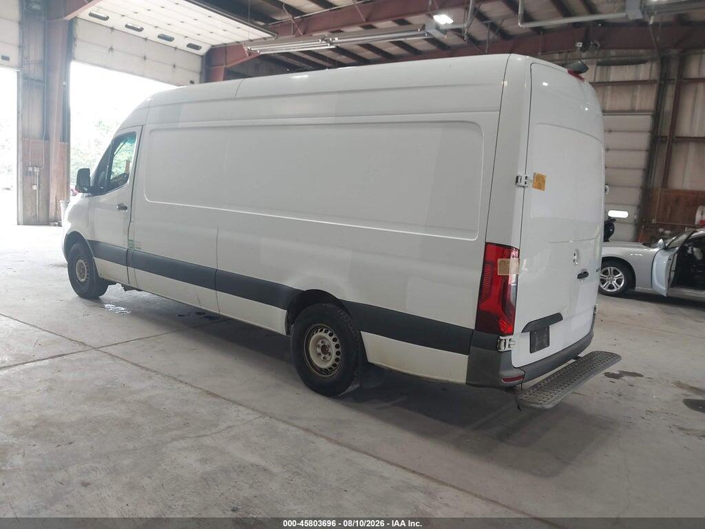 WD3PF1CD5KP100715 2019 MERCEDES-BENZ SPRINTER 2500 photo no. 3