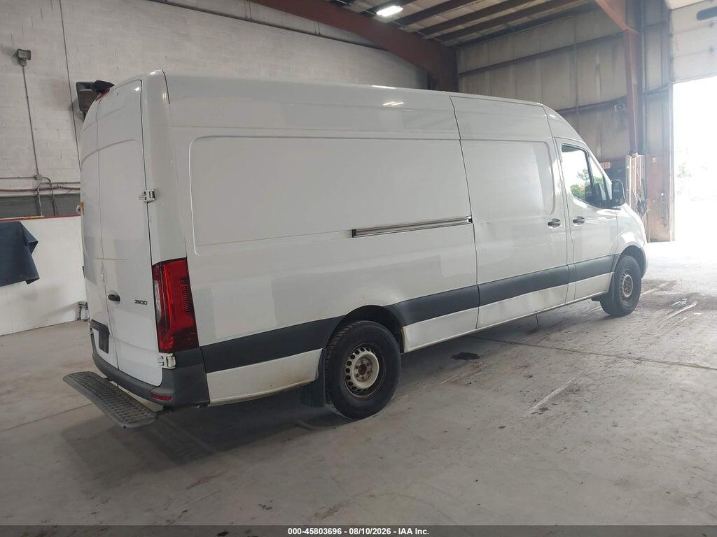 WD3PF1CD5KP100715 2019 MERCEDES-BENZ SPRINTER 2500 photo no. 4