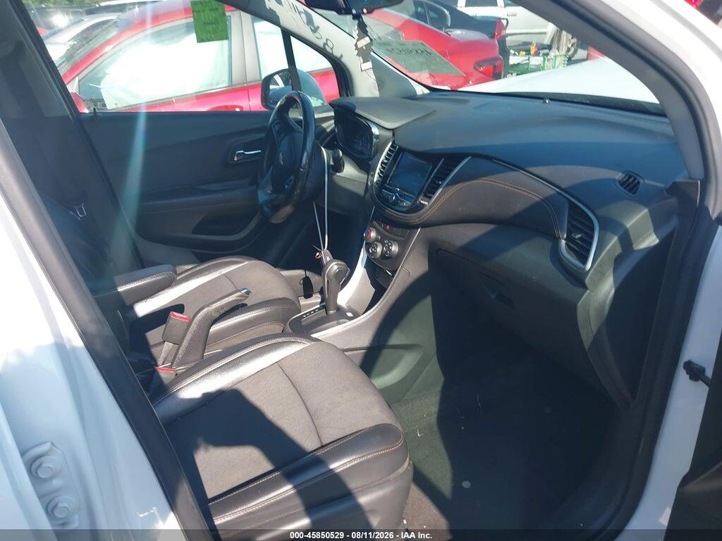 KL7CJLSBXLB041302 2020 CHEVROLET TRAX photo no. 5