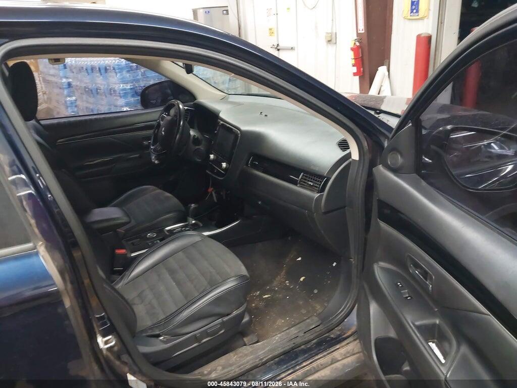 JA4AZ3A32LZ005117 2020 MITSUBISHI OUTLANDER photo no. 5