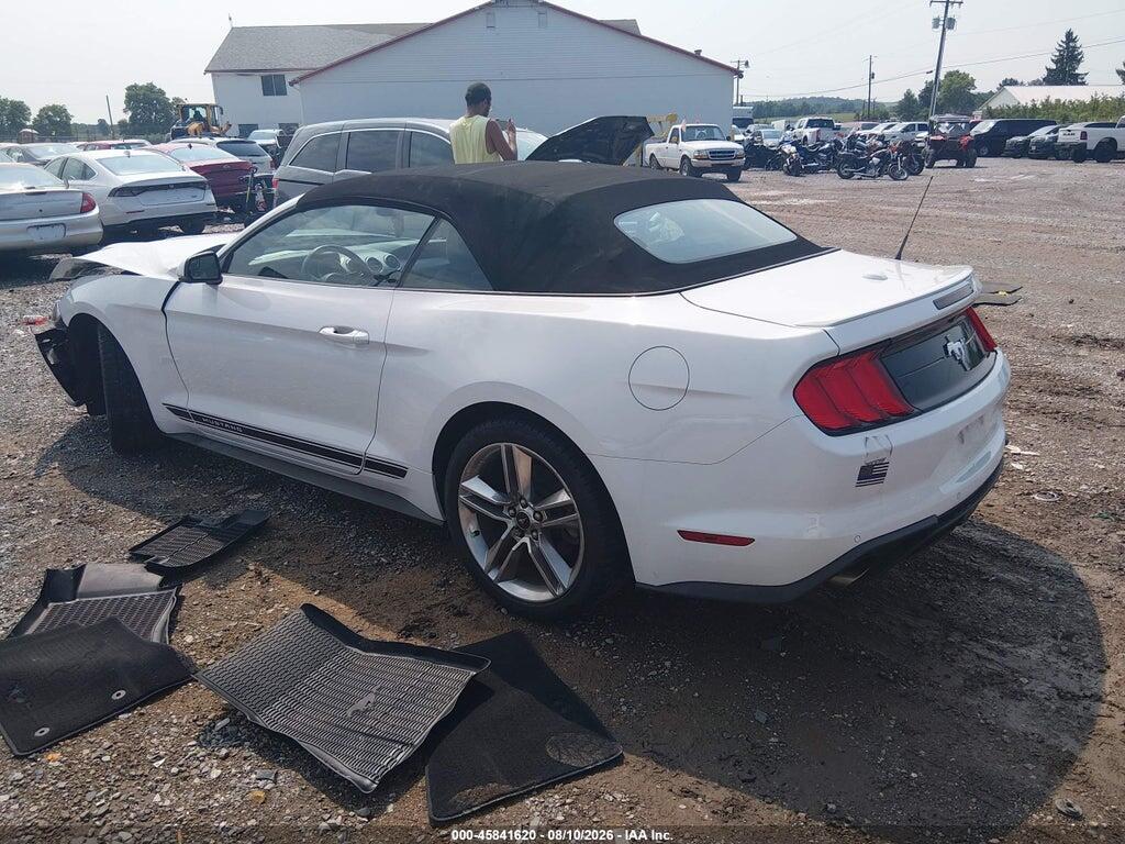1FATP8UH5L5149136 2020 FORD MUSTANG photo no. 3