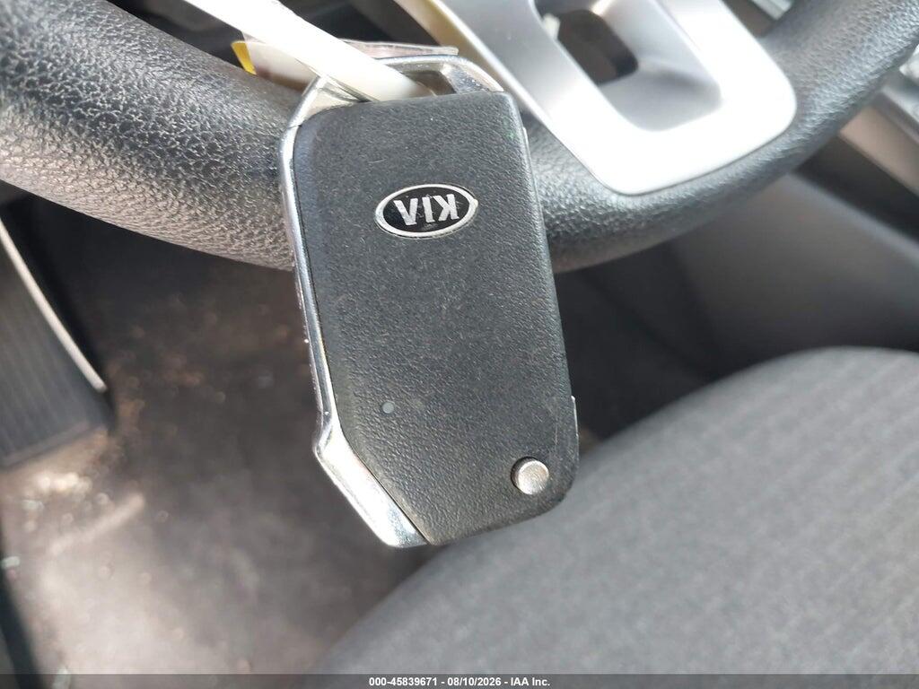 KNDJ23AUXL7045881 2020 KIA SOUL photo no. 11
