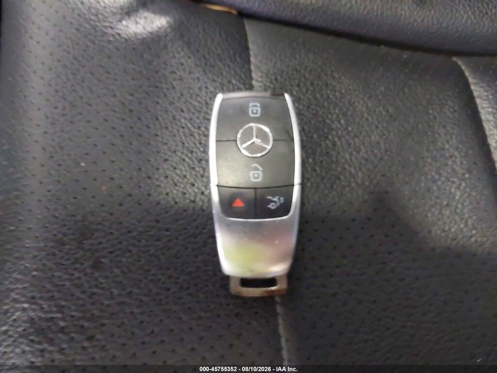 WDC0G8EB2LF689782 2020 MERCEDES-BENZ GLC 300 photo no. 11