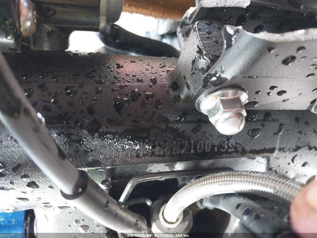 JS1DM11H4M7100139 2021 SUZUKI GSX-R1000 photo no. 10
