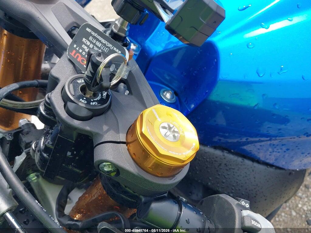 JS1DM11H4M7100139 2021 SUZUKI GSX-R1000 photo no. 11
