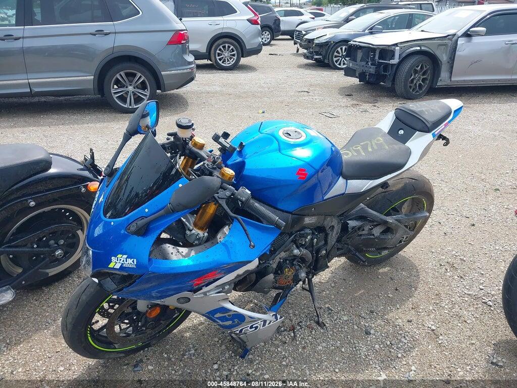 JS1DM11H4M7100139 2021 SUZUKI GSX-R1000 photo no. 2