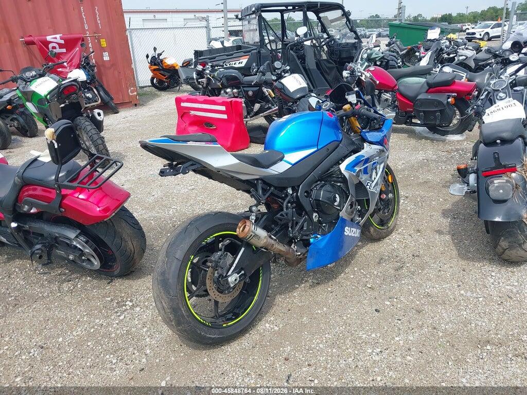 JS1DM11H4M7100139 2021 SUZUKI GSX-R1000 photo no. 4