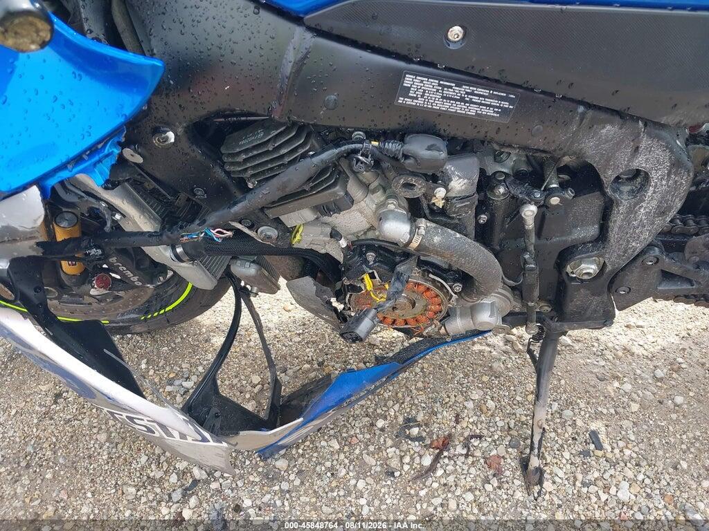 JS1DM11H4M7100139 2021 SUZUKI GSX-R1000 photo no. 9