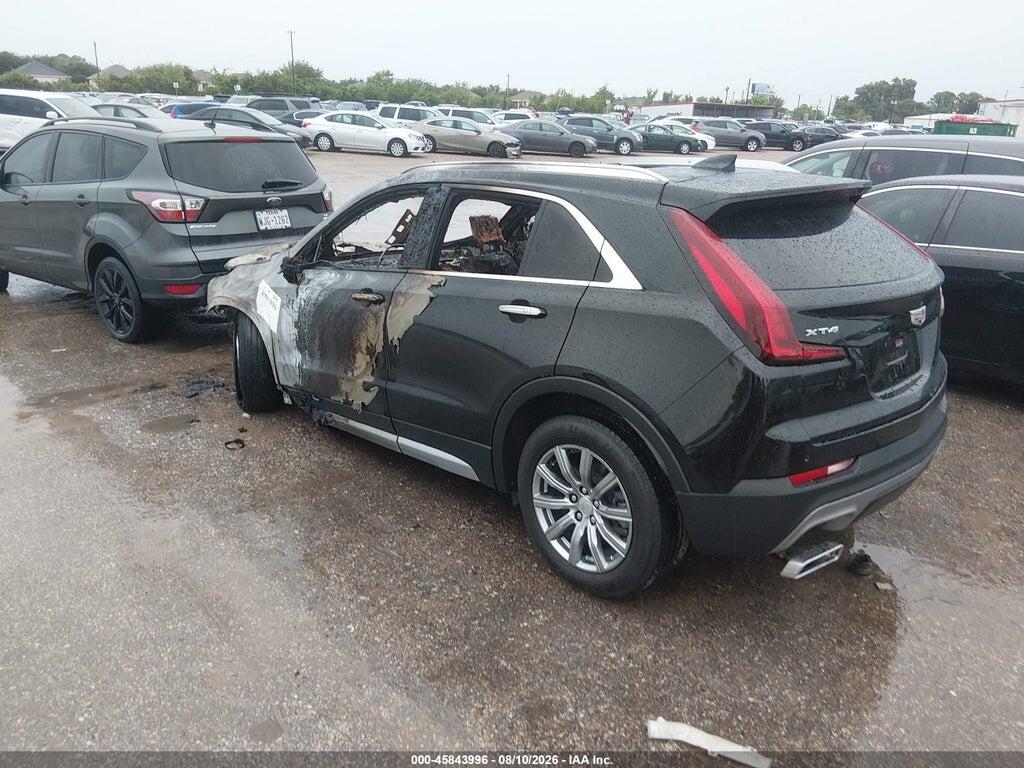 1GYFZDR46MF001082 2021 CADILLAC XT4 photo no. 3