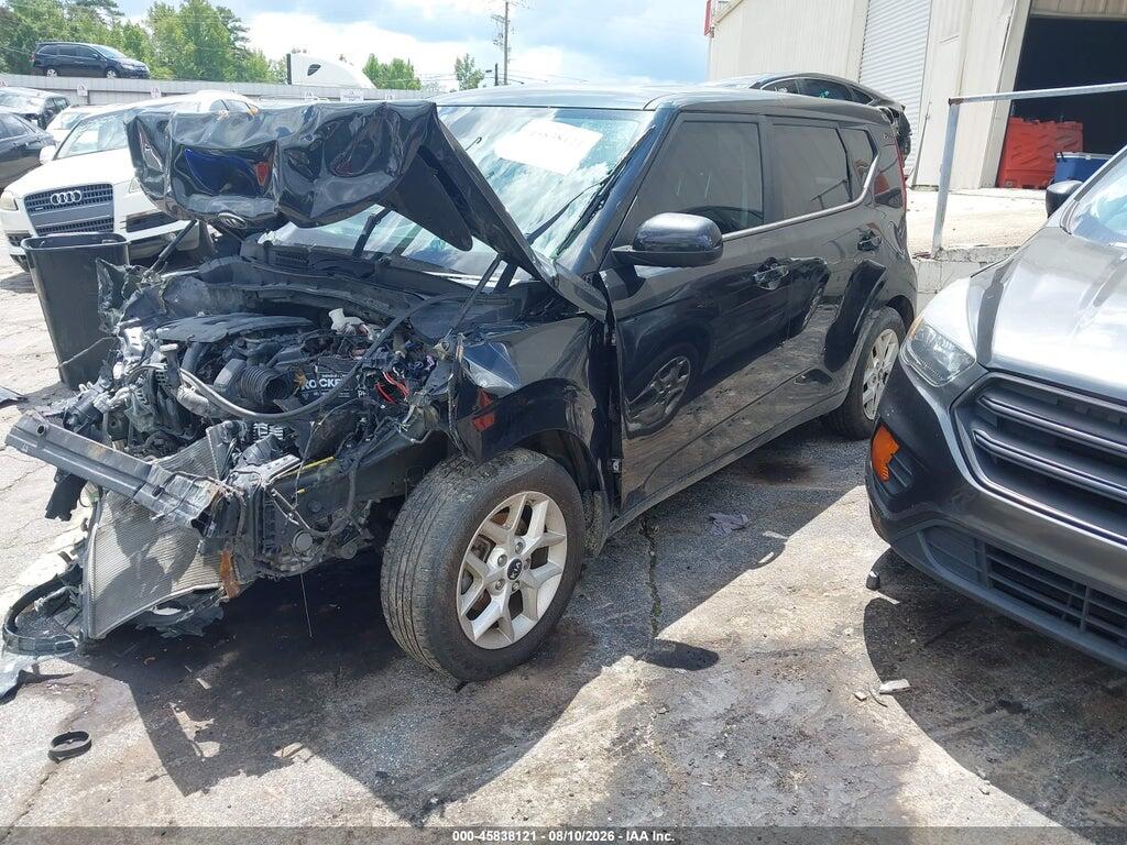 KNDJ23AU3M7737577 2021 KIA SOUL photo no. 2
